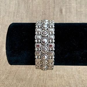 Elastic Silver-tone Bracelet Floral Beads